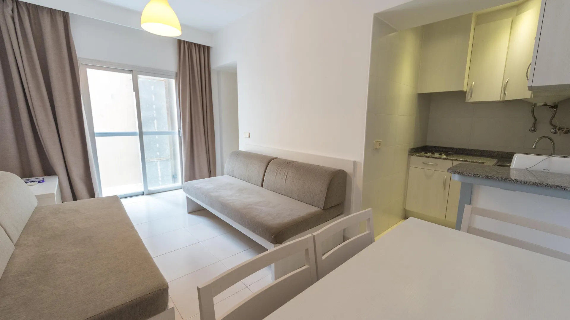 Apartamentos Embat Can Pastilla  Apartment